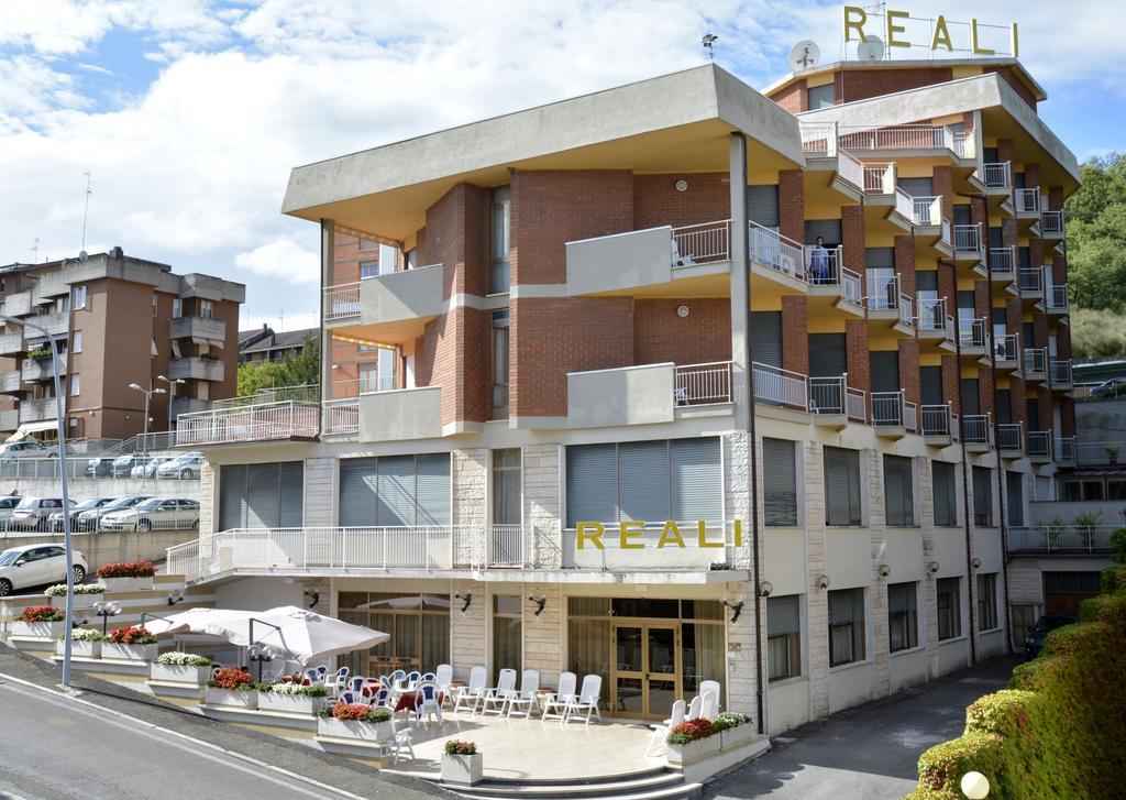 Hotel Reali Chianciano Terme Kültér fotó