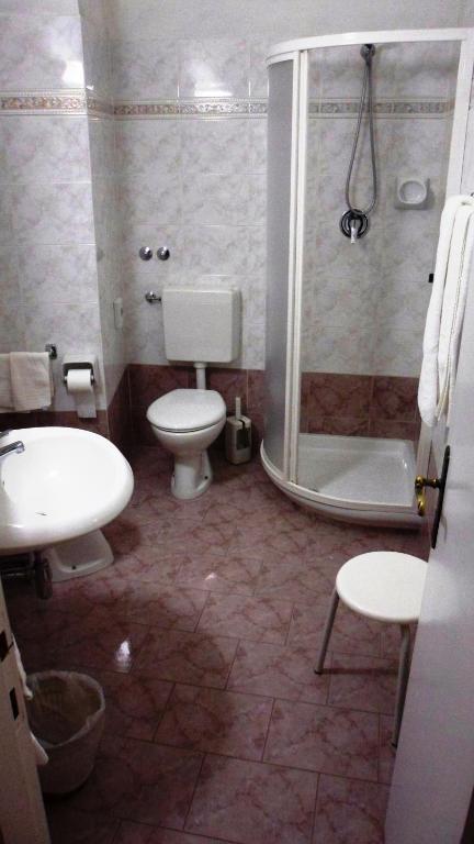 Hotel Reali Chianciano Terme Szoba fotó