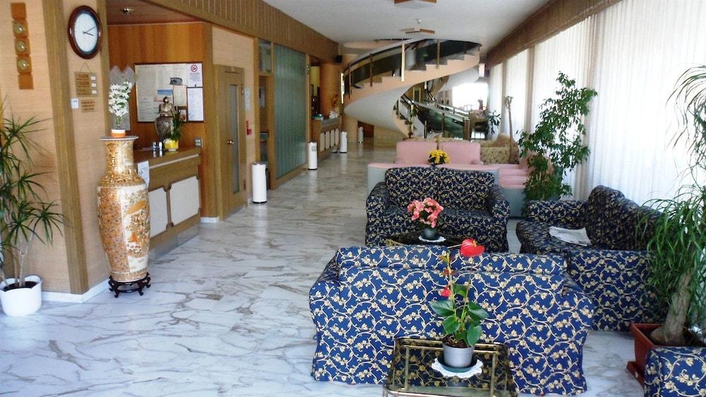 Hotel Reali Chianciano Terme Kültér fotó