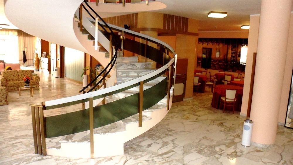Hotel Reali Chianciano Terme Kültér fotó