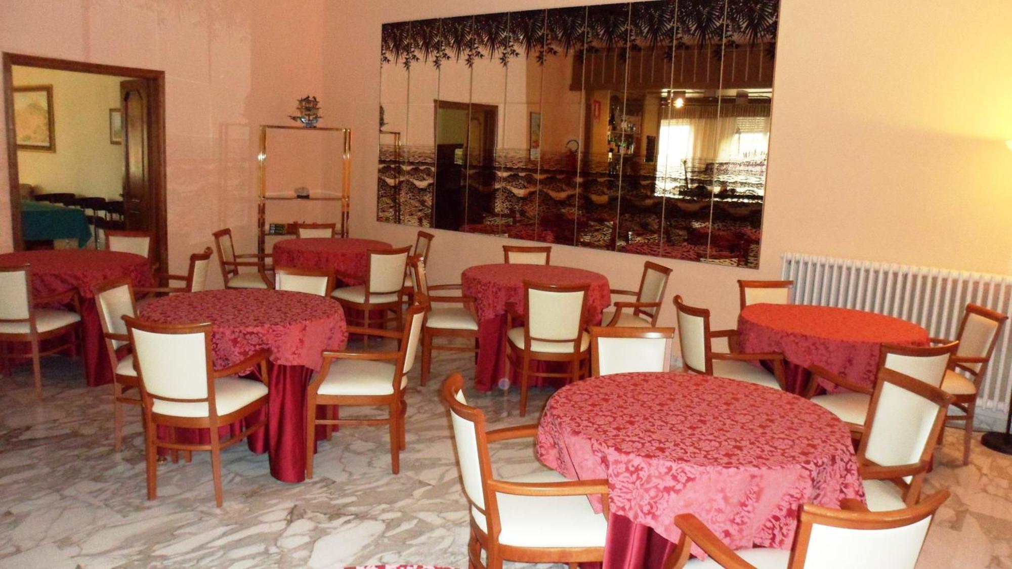 Hotel Reali Chianciano Terme Kültér fotó