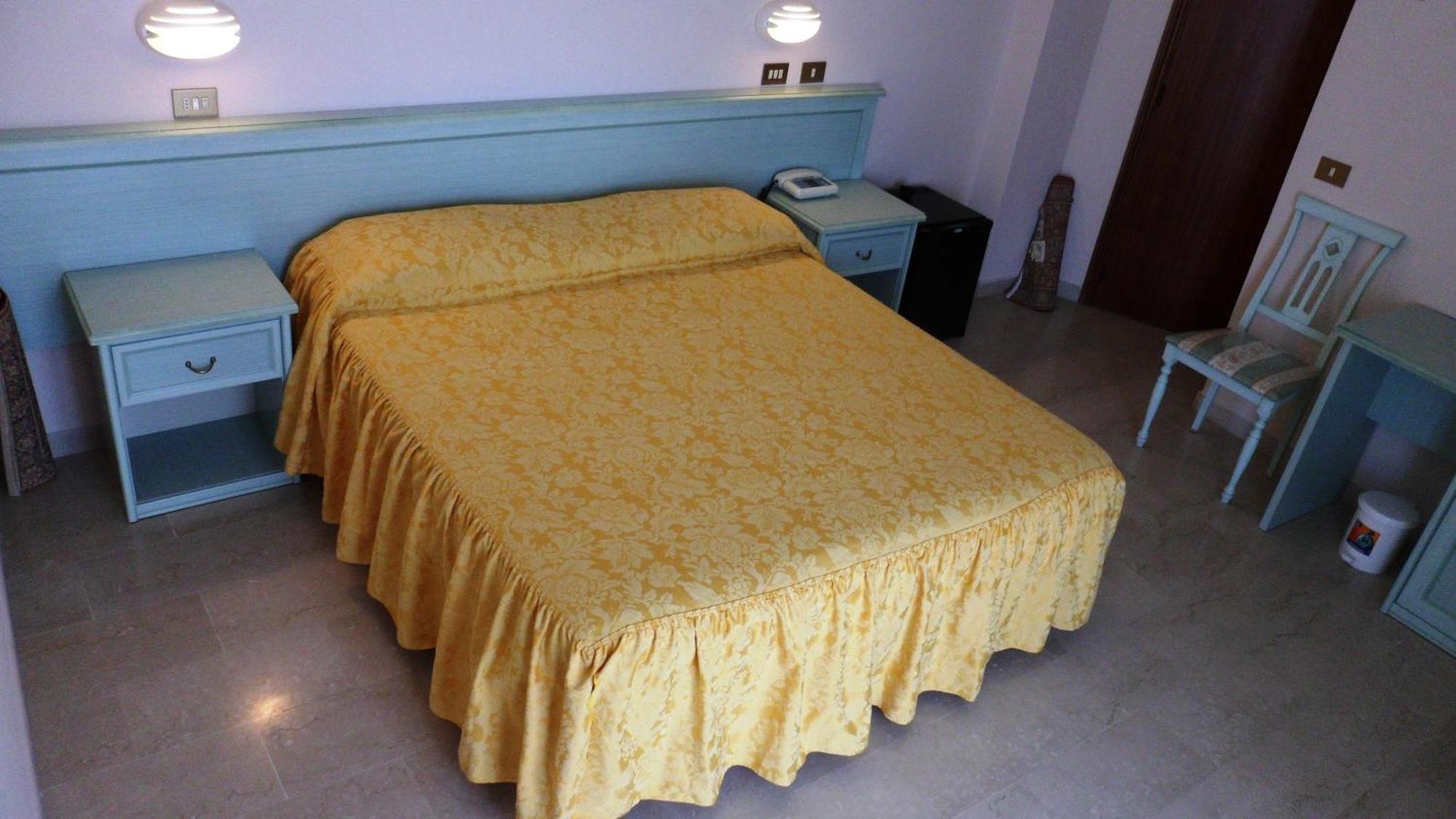 Hotel Reali Chianciano Terme Kültér fotó